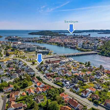 Historic House - Garage - Downtown Villa Kristiansand