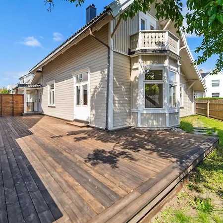 Historic House - Garage - Downtown Villa *
