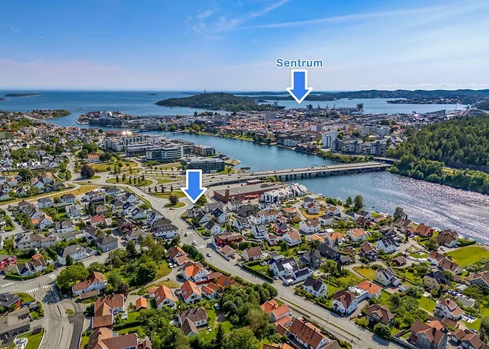 Historic House - Garage - Downtown Villa Kristiansand